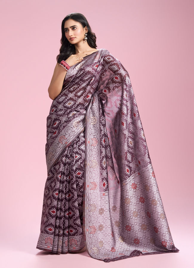 Mohey Women Ravishing Wine Saree