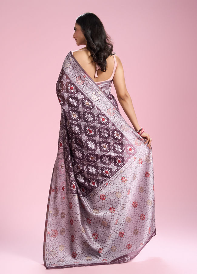 Mohey Women Ravishing Wine Saree