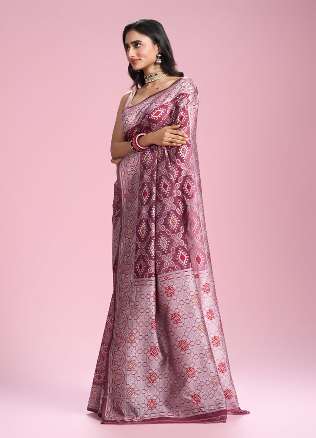 Mohey Women Coral Elegance Saree