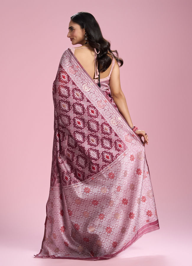 Mohey Women Coral Elegance Saree