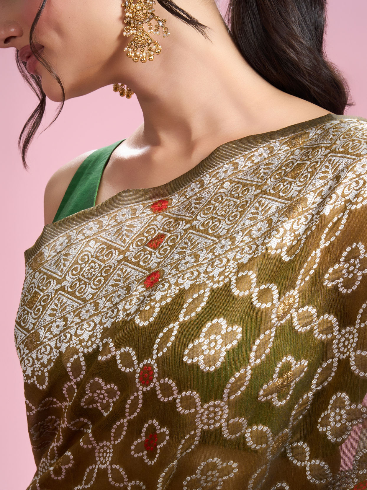 Mohey Women Emerald Elegance Saree