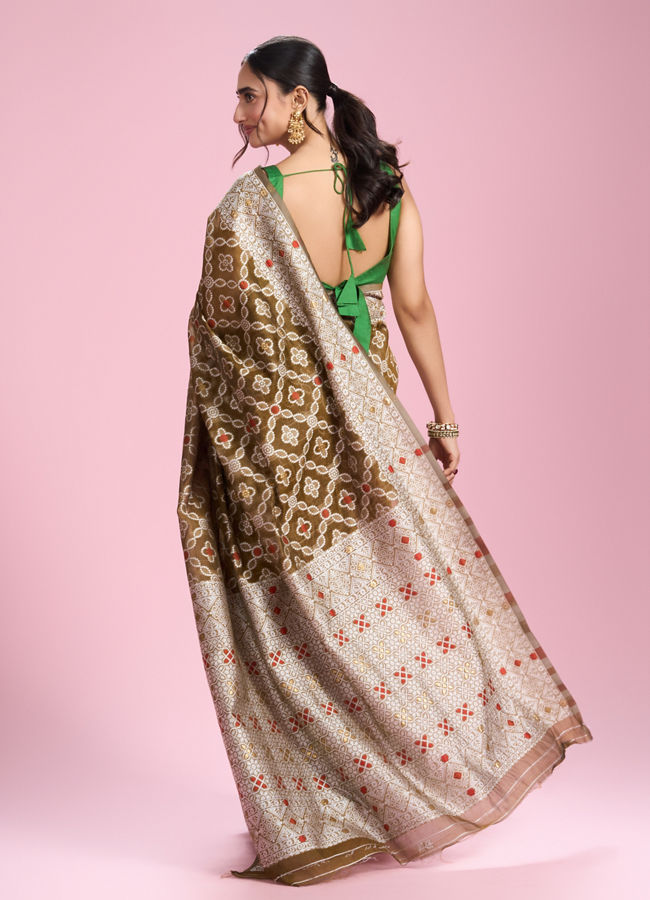 Mohey Women Emerald Elegance Saree