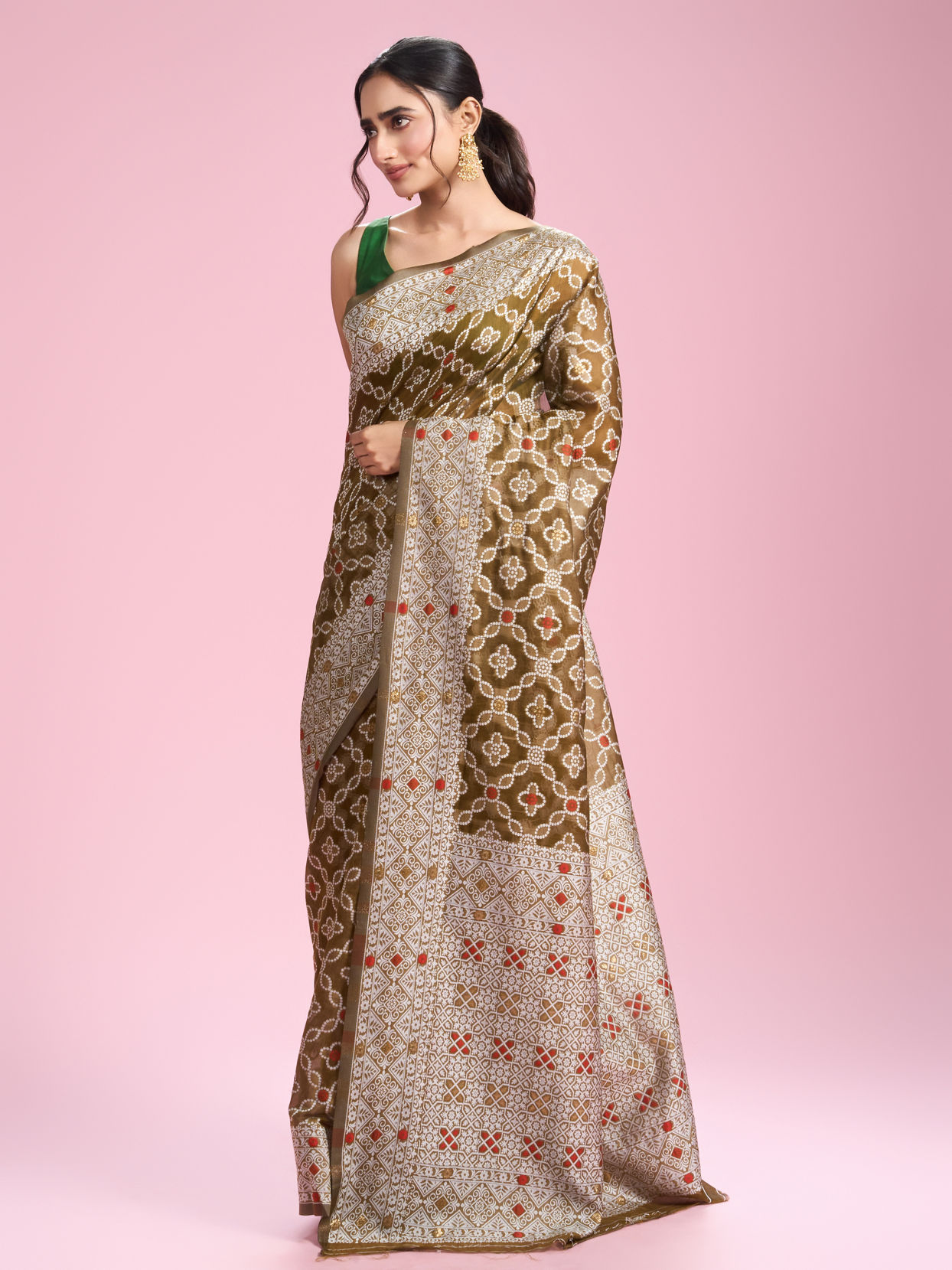 Mohey Women Emerald Elegance Saree