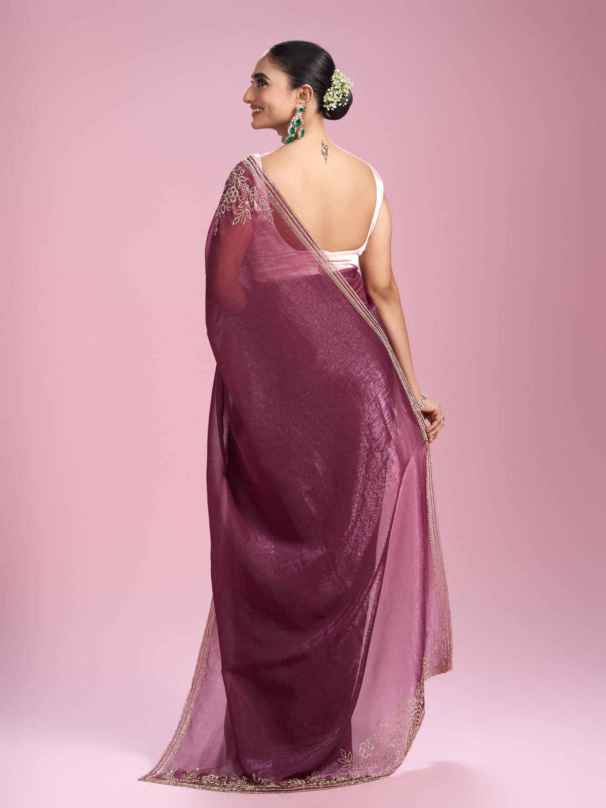 Mohey Women Boldly Chic Purple Saree