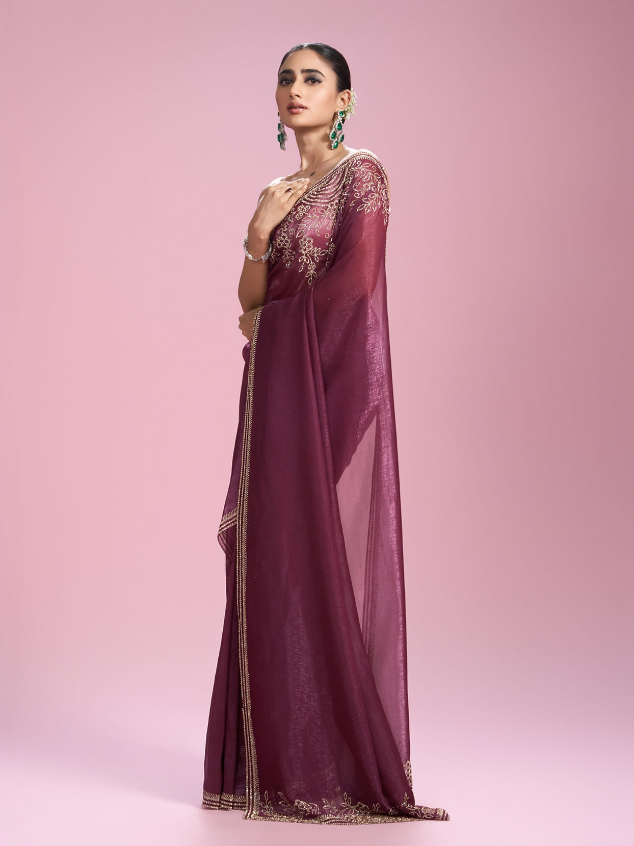 Mohey Women Boldly Chic Purple Saree