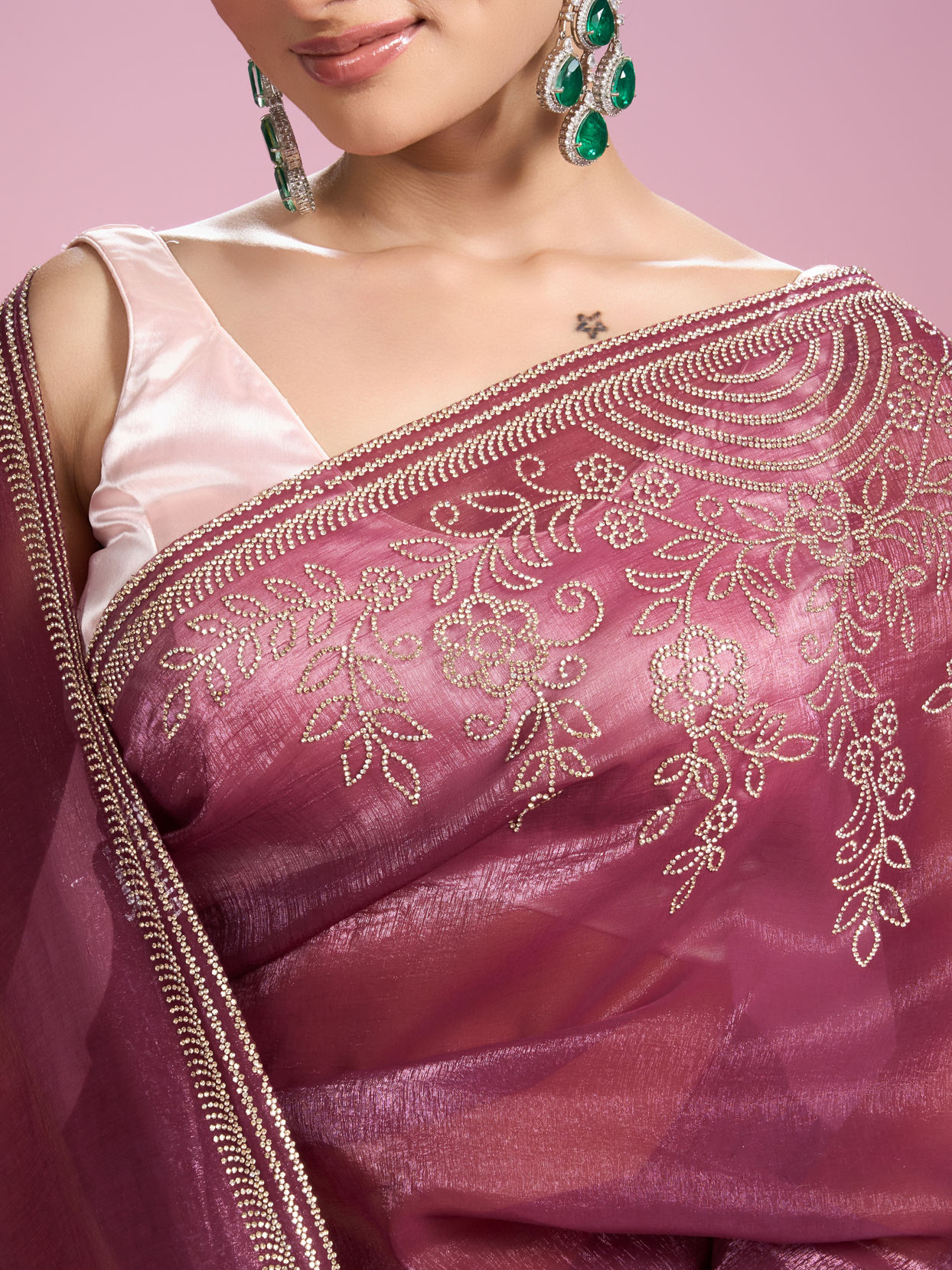 Mohey Women Boldly Chic Purple Saree