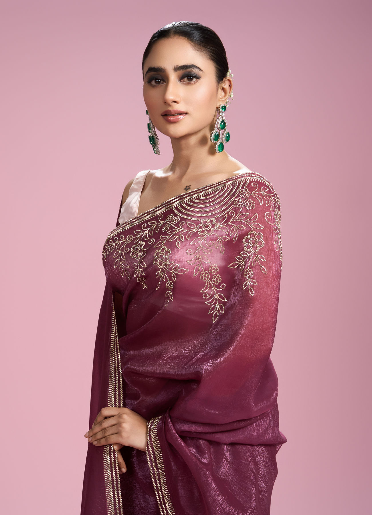 Mohey Women Boldly Chic Purple Saree
