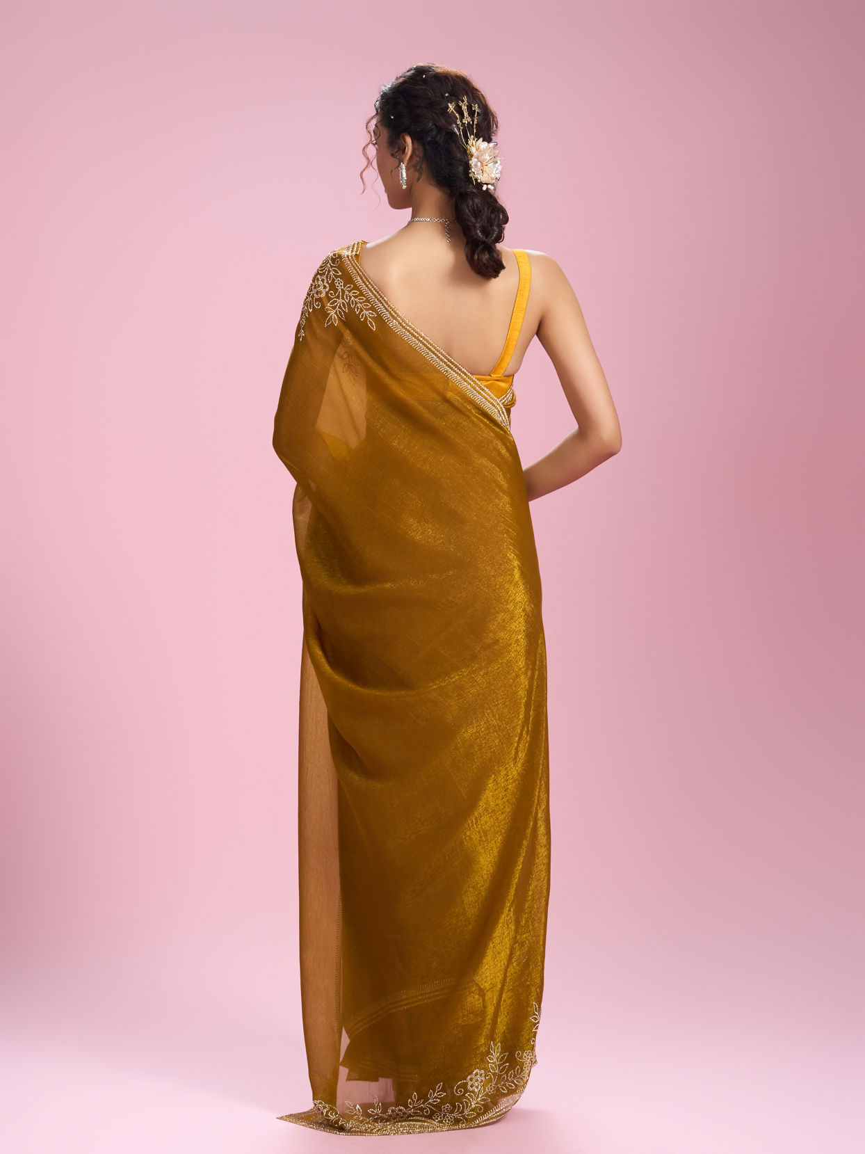 Mohey Women Mustard Yellow Chinon Saree