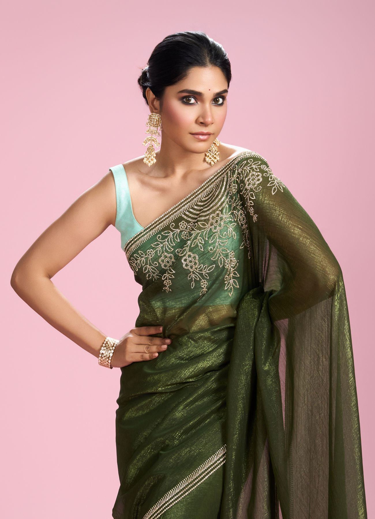 Mohey Women Emerald Elegance Saree