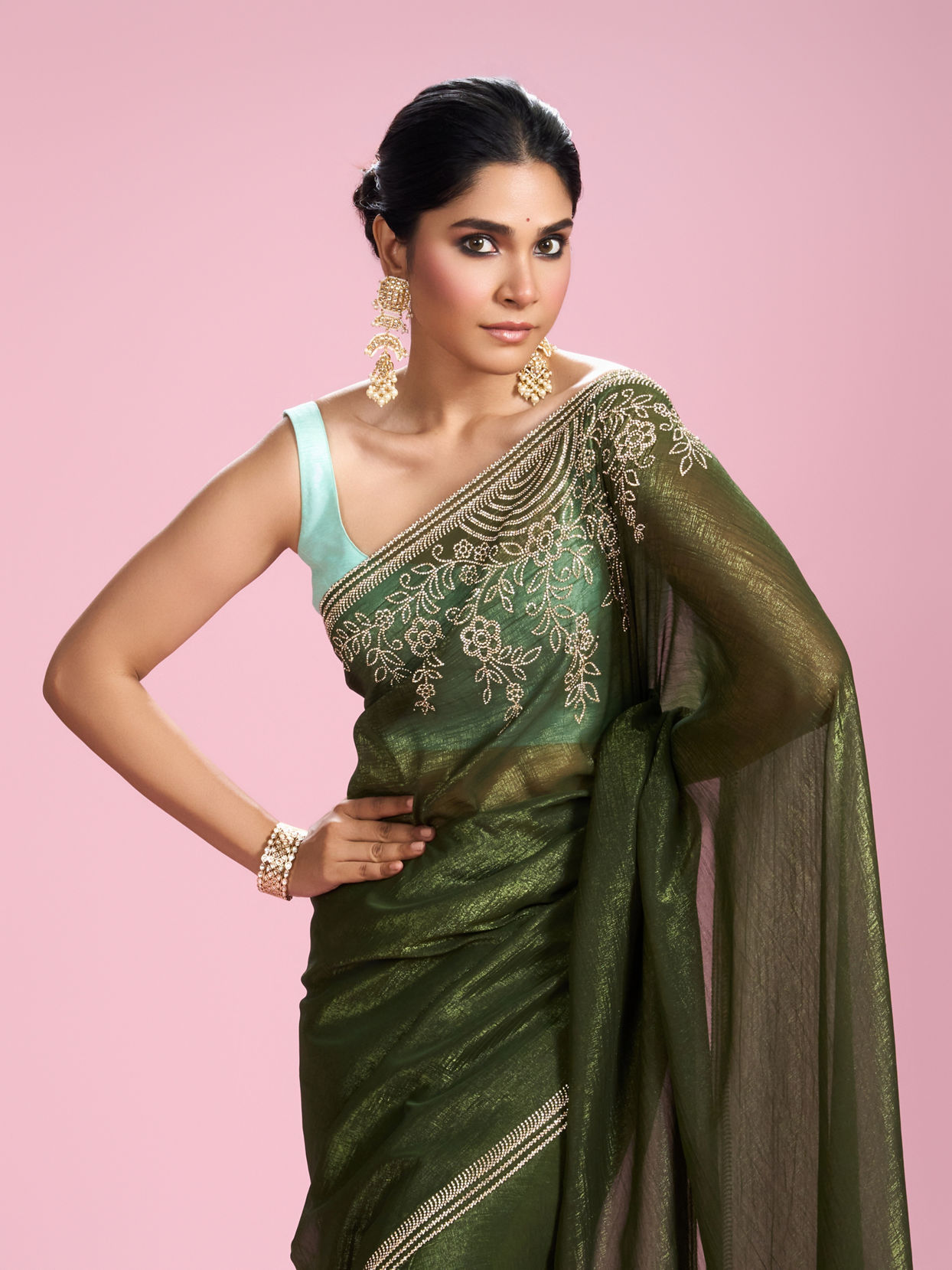 Mohey Women Emerald Elegance Saree