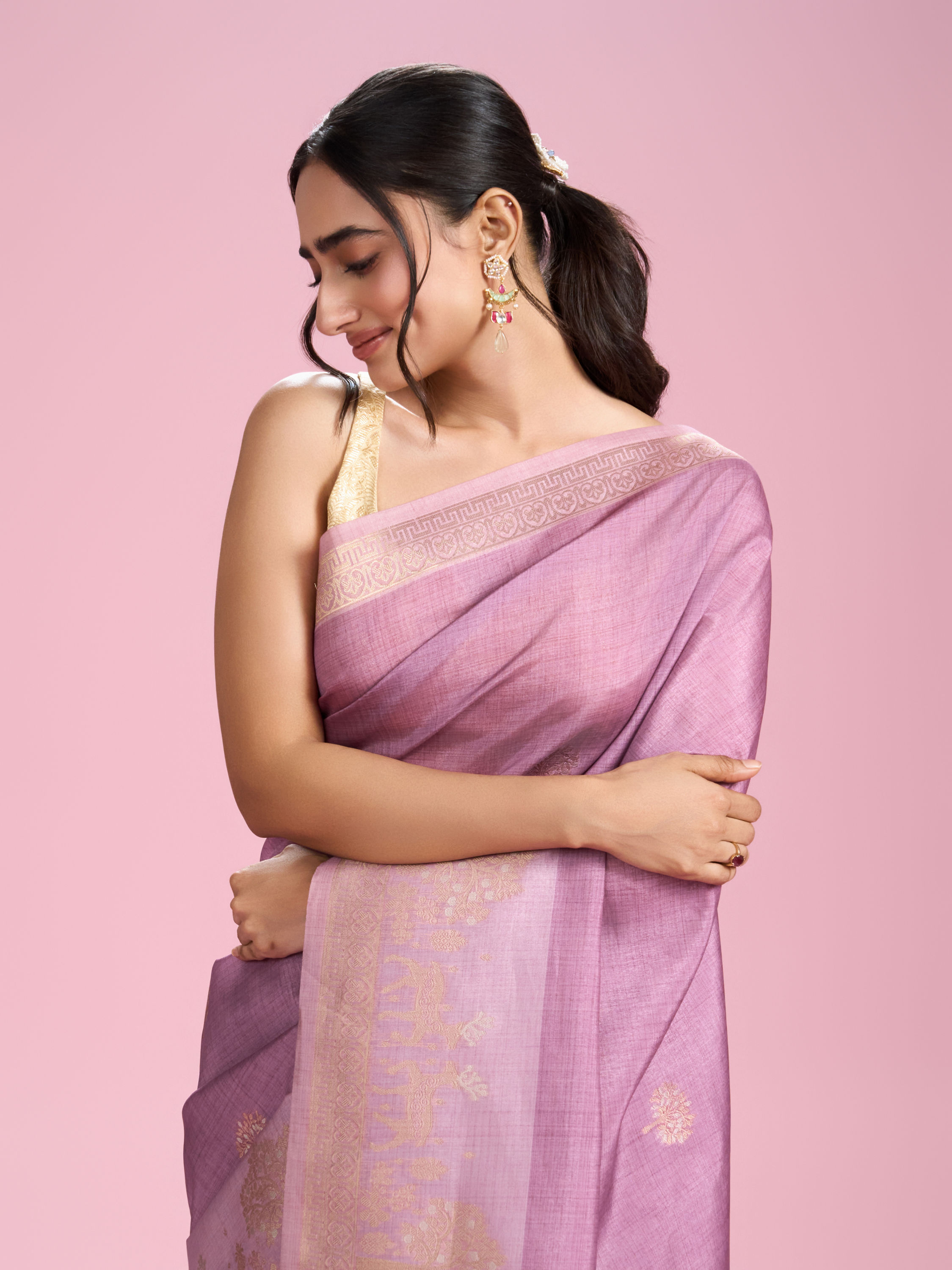 Mohey Women Purple Elegance Extravaganza Saree