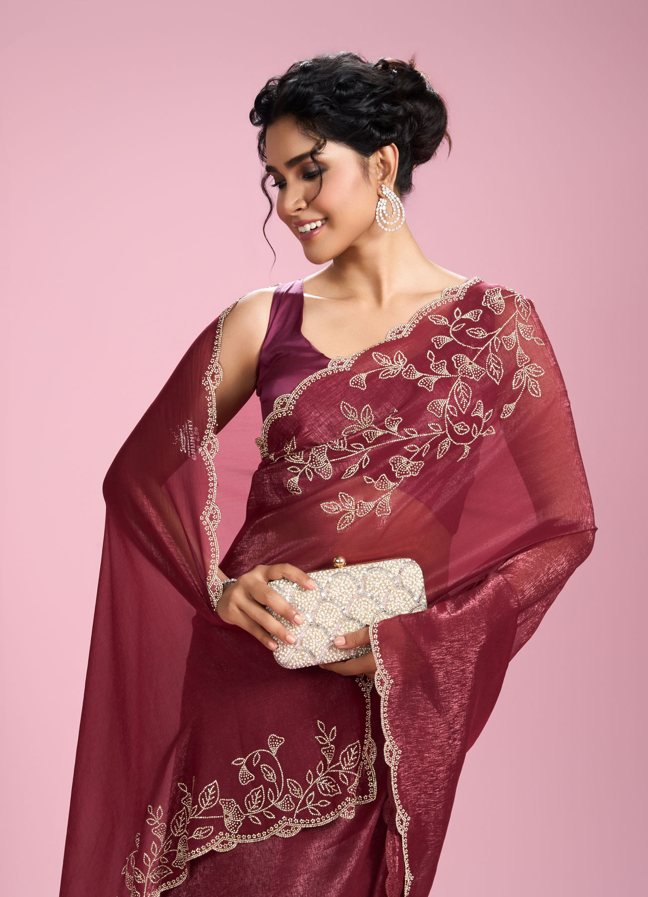 Mohey Women Coral Charm Chinon Saree