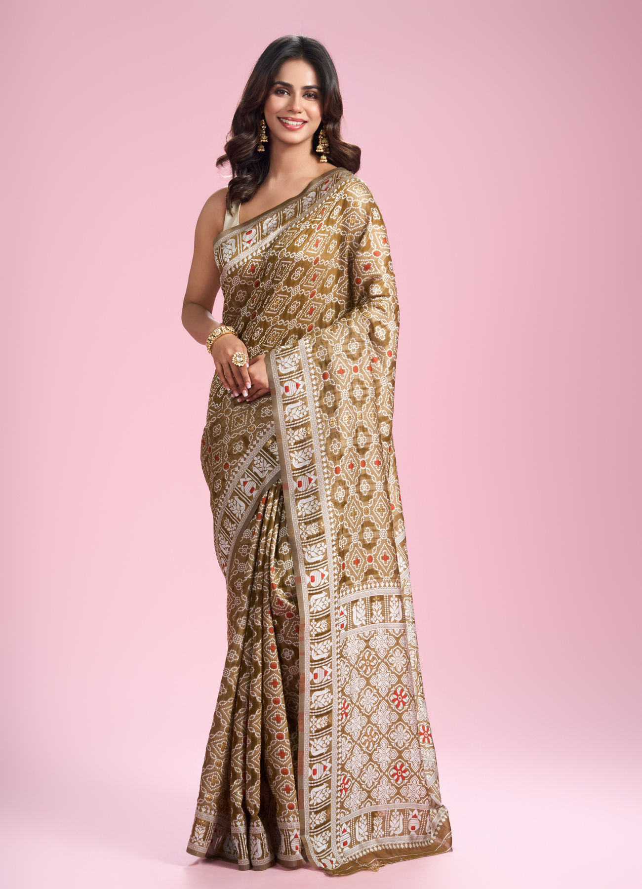 Mohey Women Mystic Mehandi Green Saree