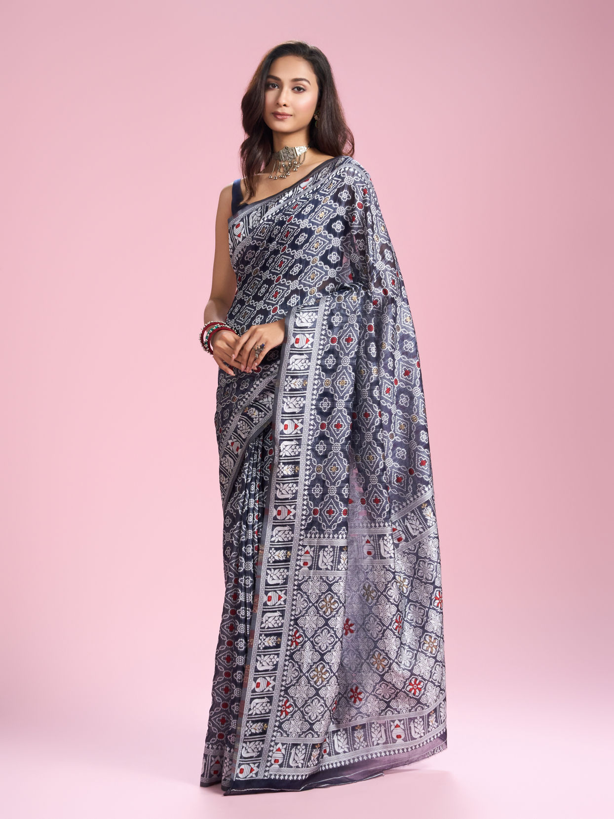 Mohey Women Mesmerizing Indigo Blue Saree