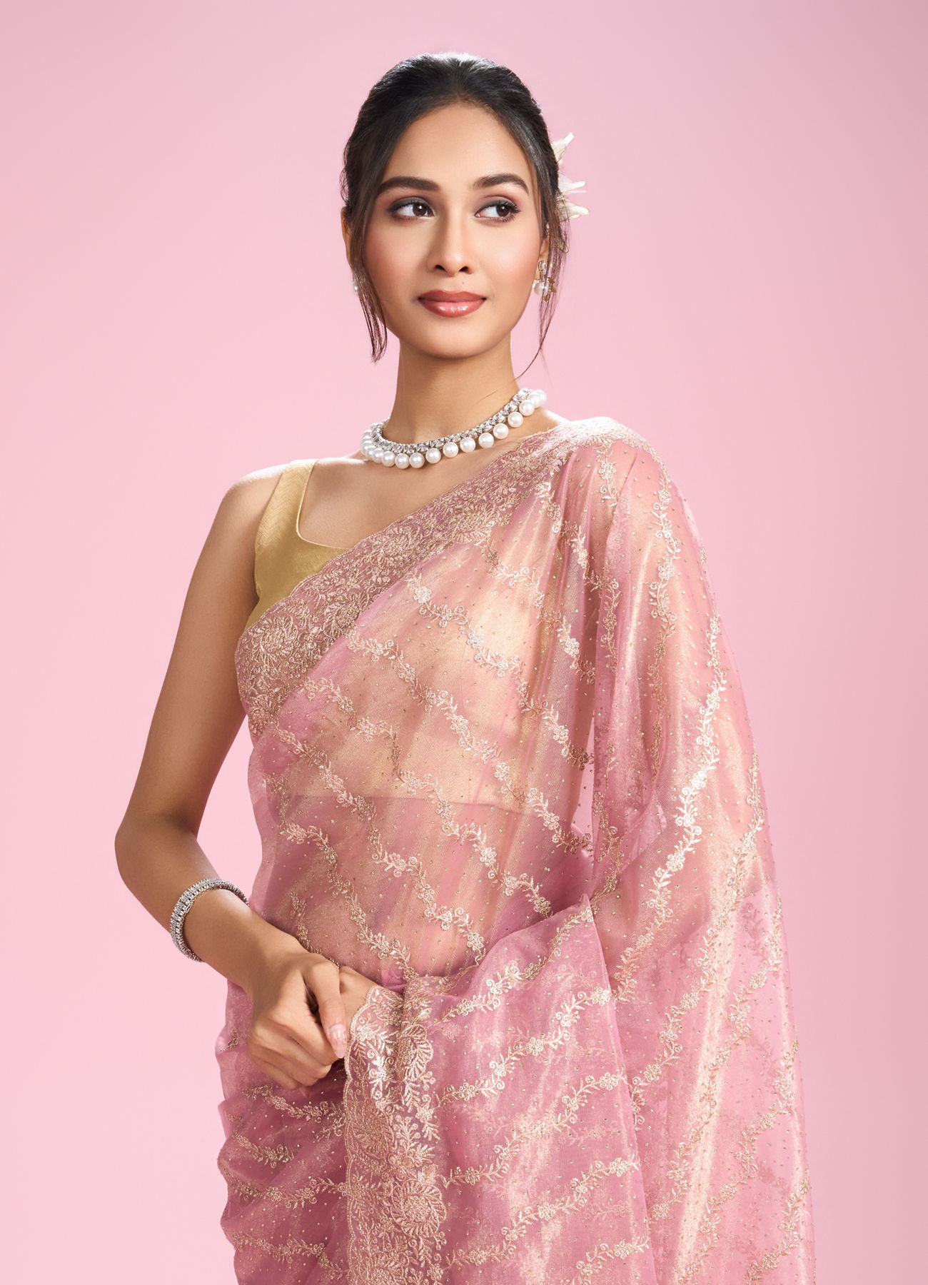 Mohey Women Elegant Pink Saree