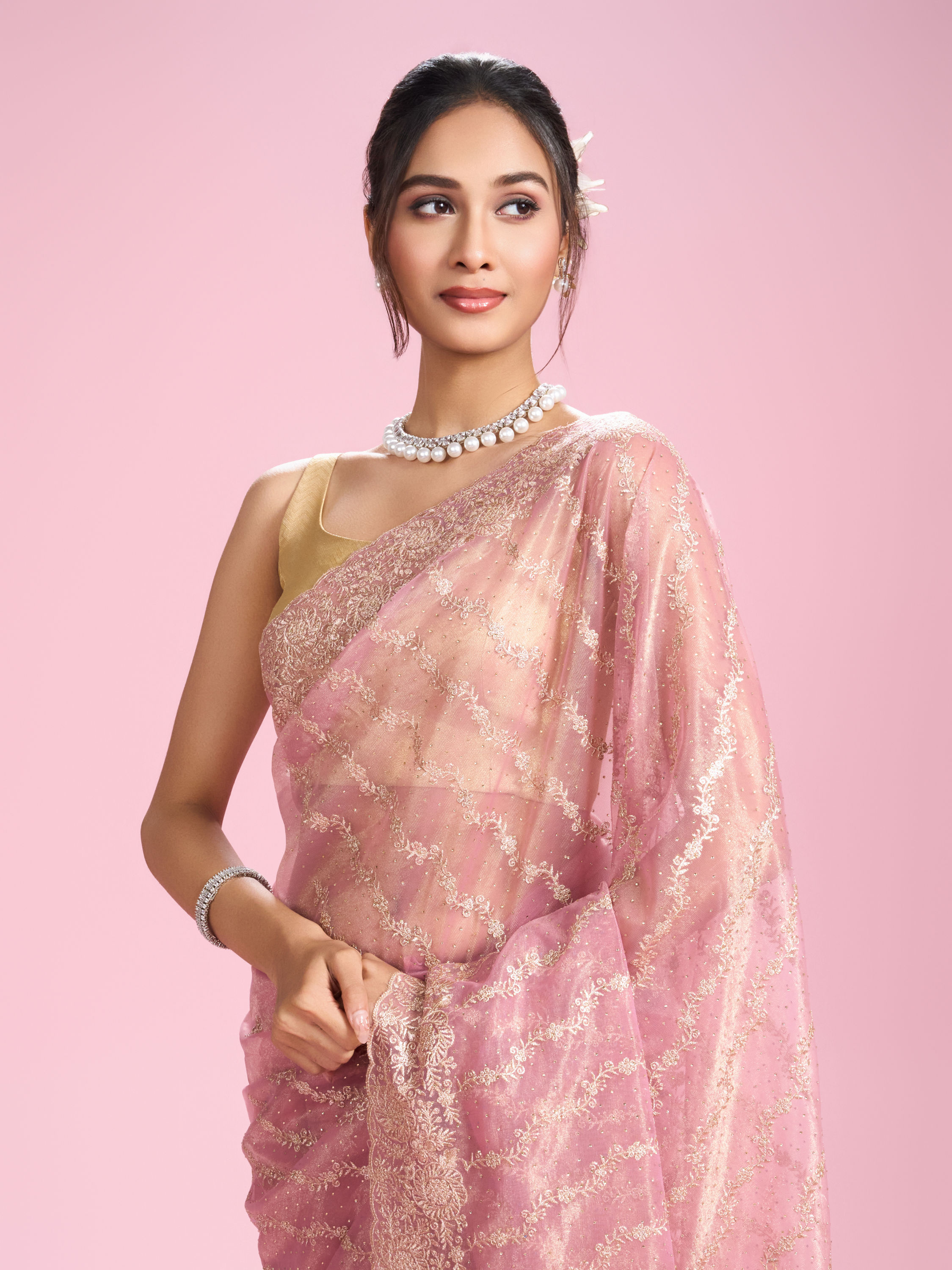 Mohey Women Elegant Pink Saree