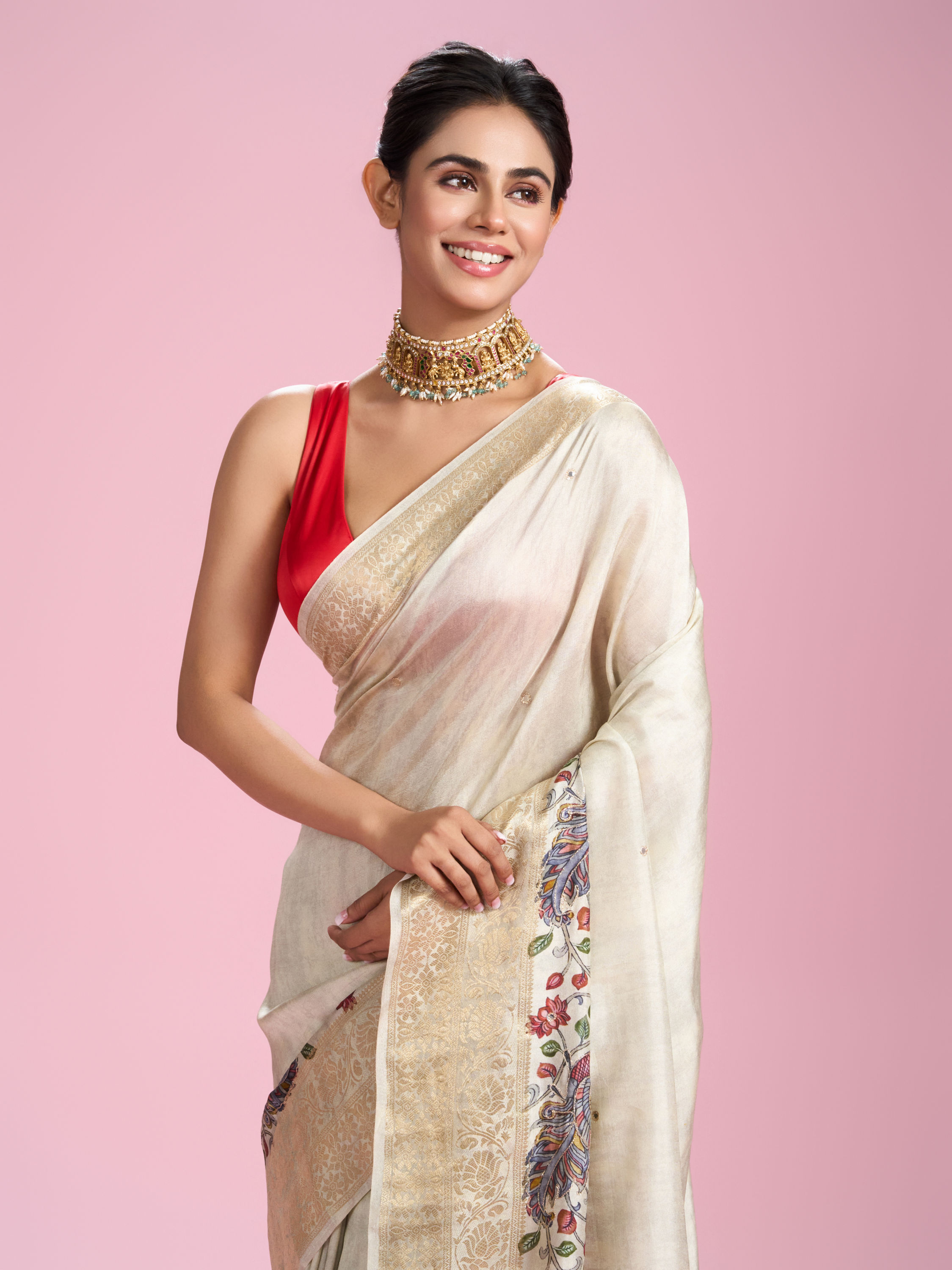 Mohey Women Cream Elegance Saree