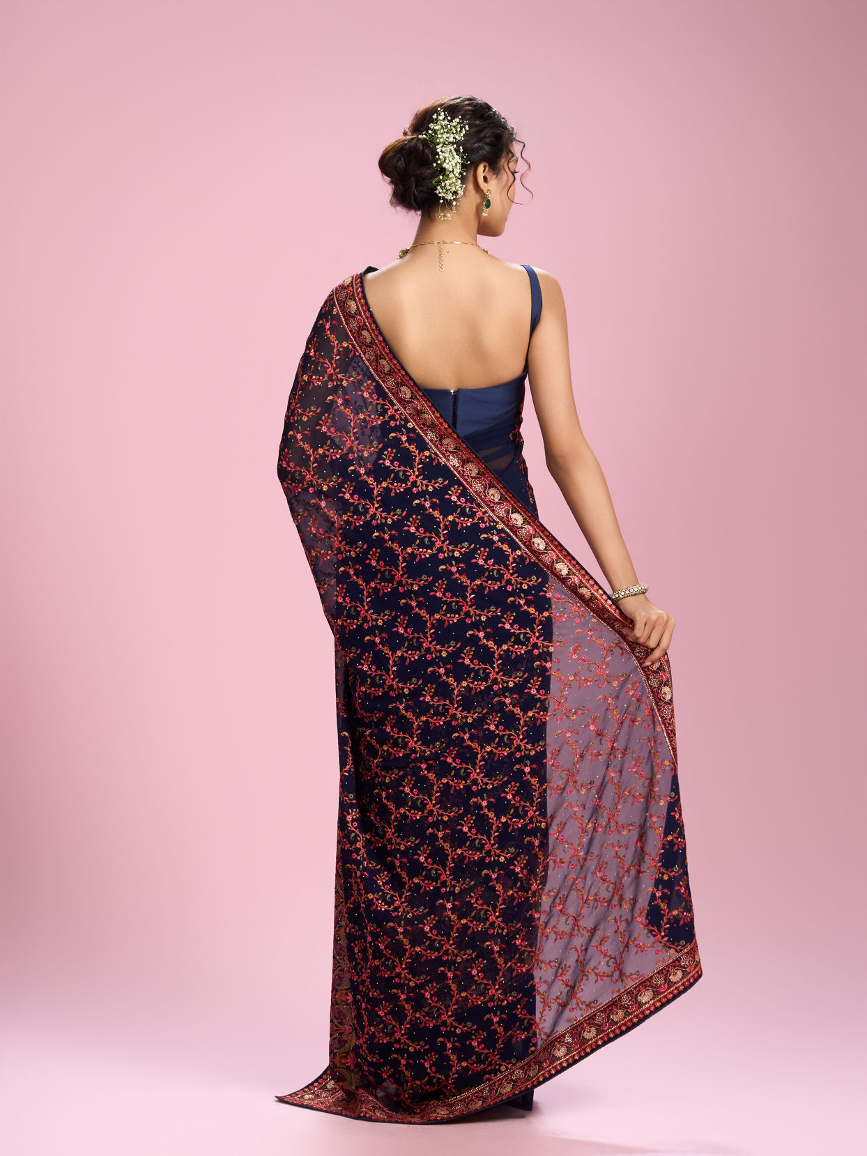 Mohey Women Indigo Blue Georgette Saree