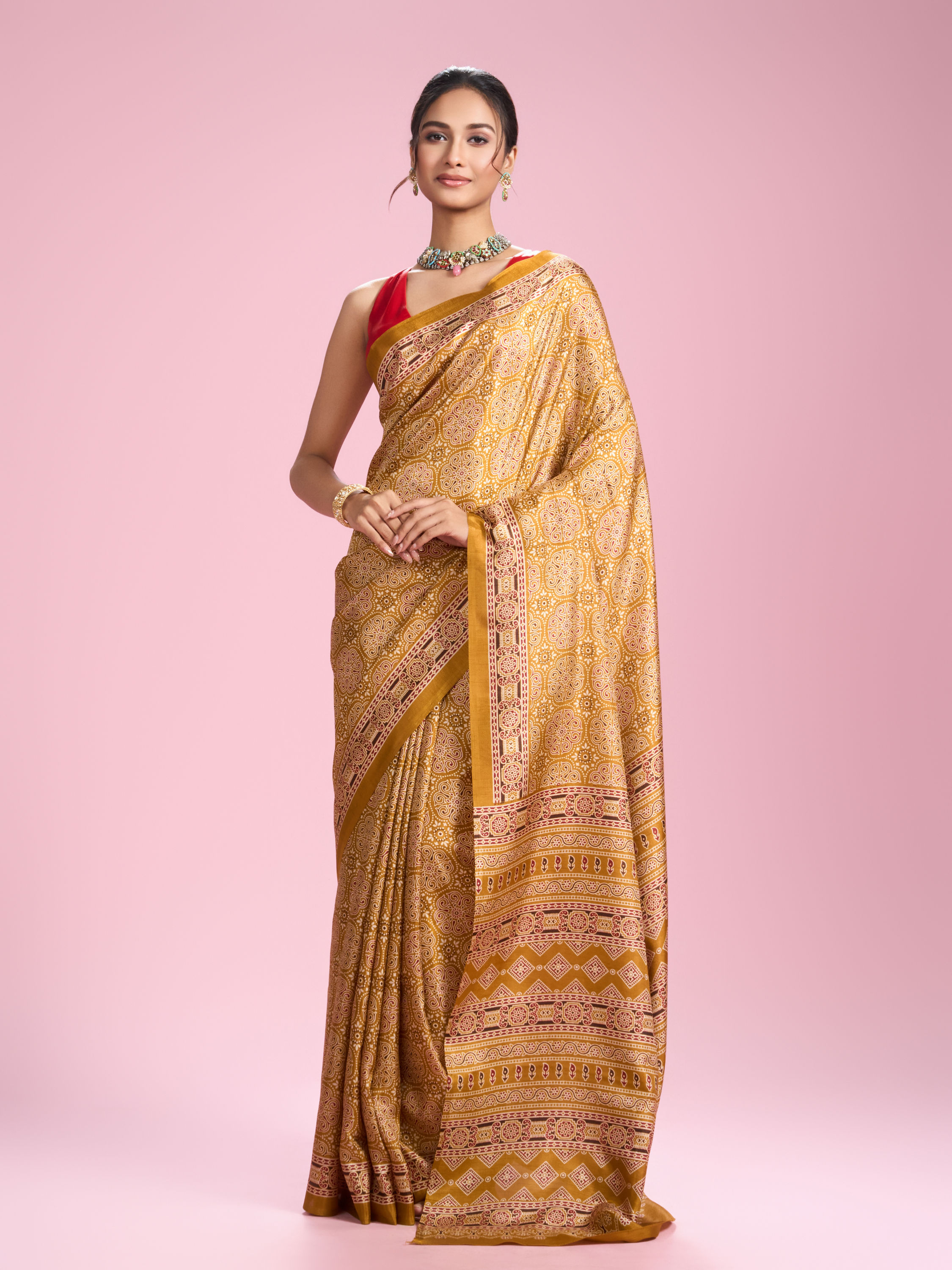 Mohey Women Mustard Yellow Elegance Saree