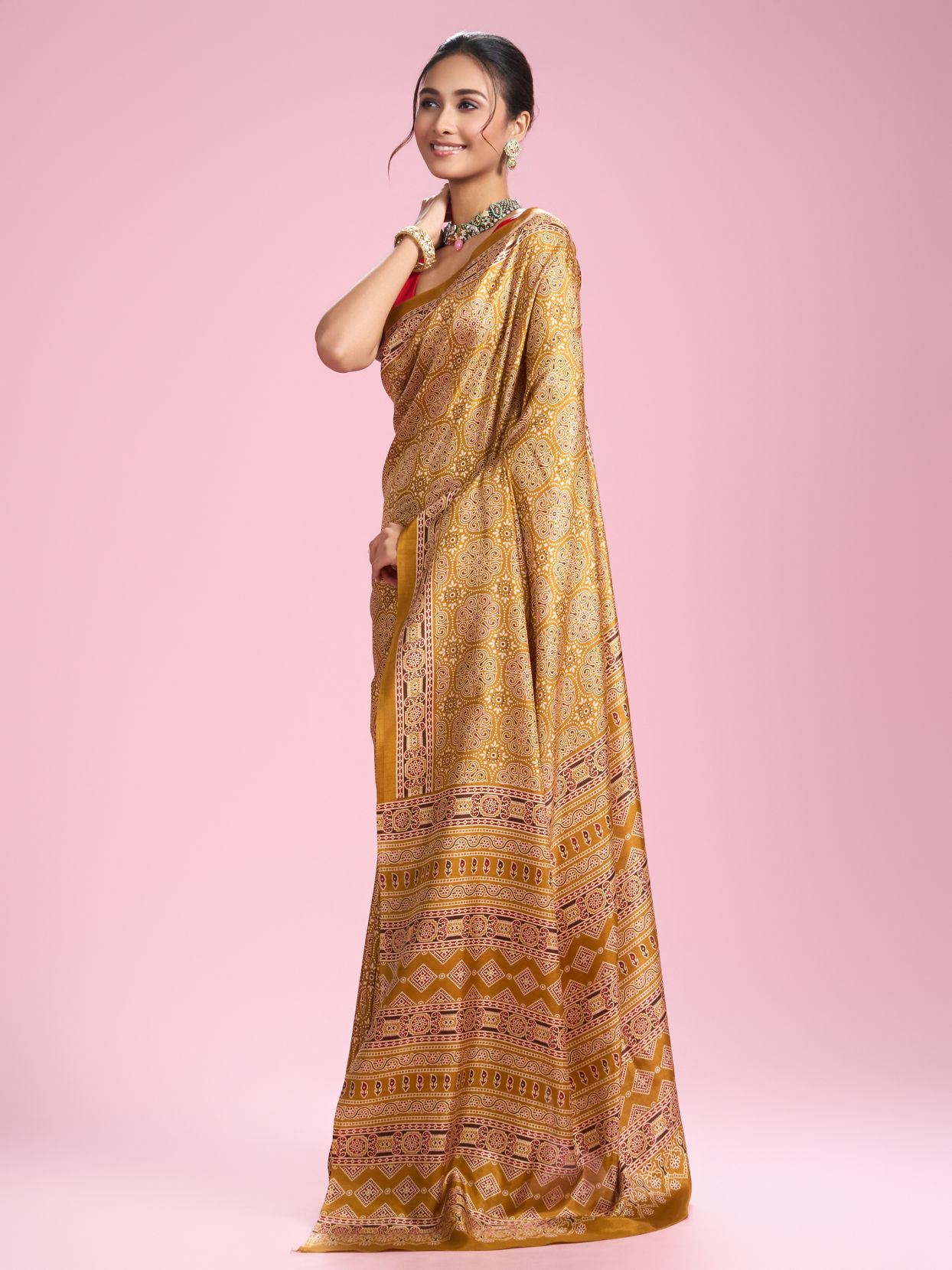 Mohey Women Mustard Yellow Elegance Saree