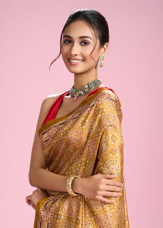Mohey Women Mustard Yellow Elegance Saree