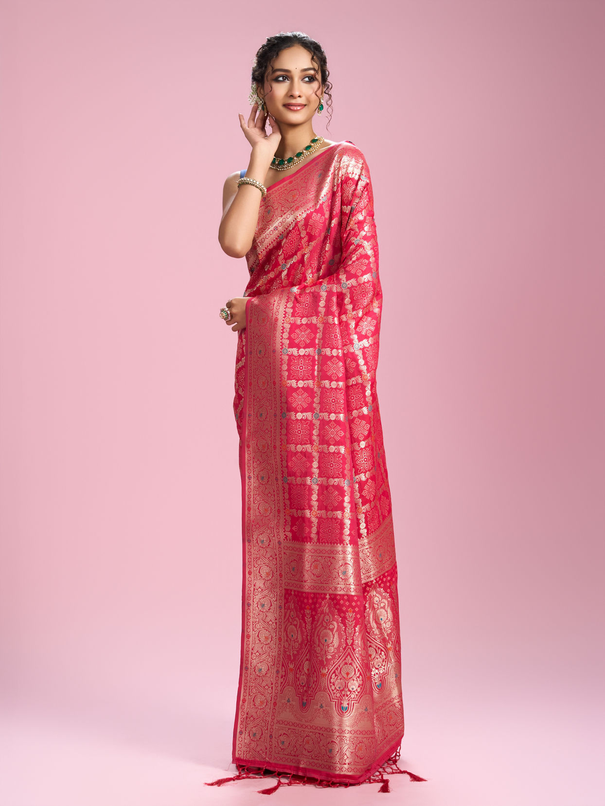 Mohey Women Ravishing Rani Pink Art Silk Saree