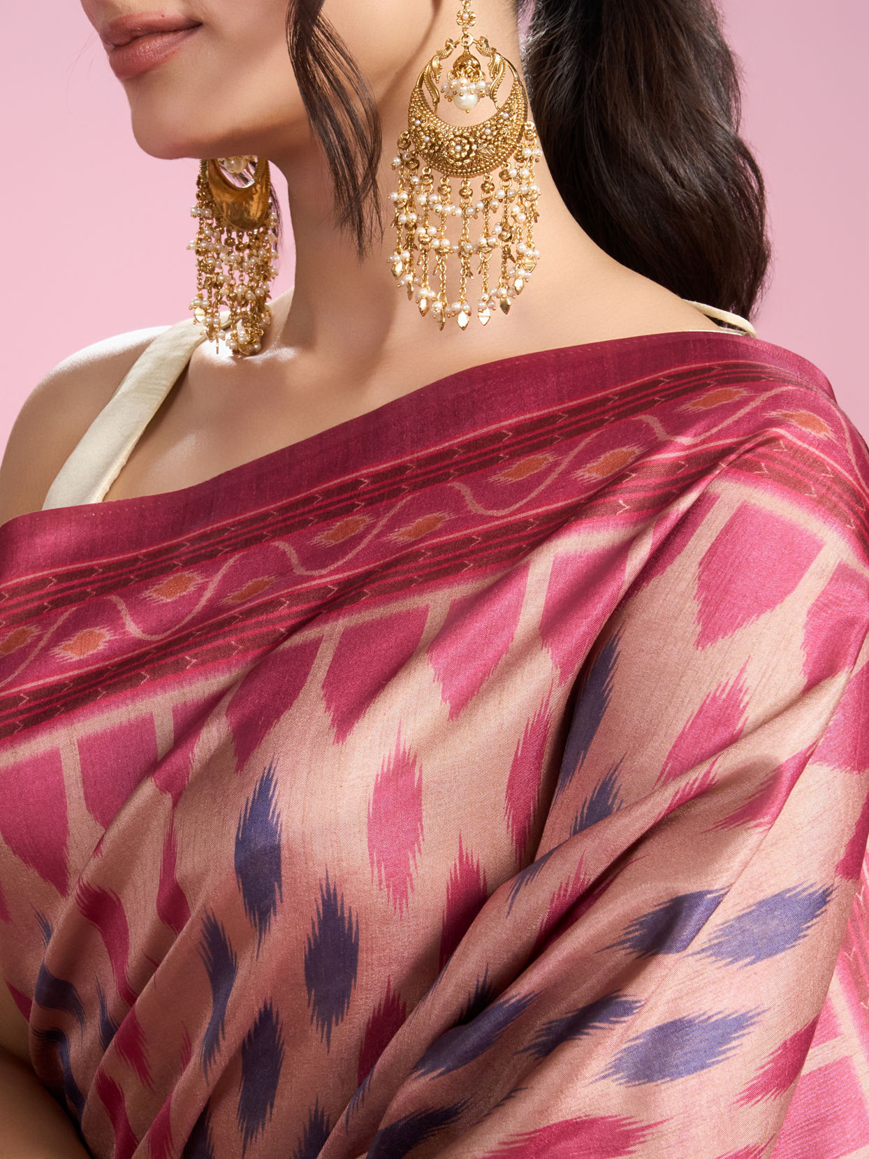 Mohey Women Pink Radiance Saree