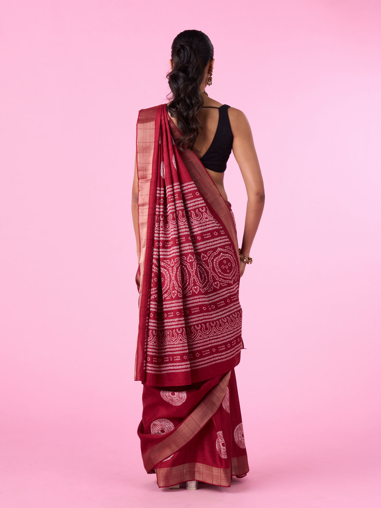 Mohey Women Wine Delight Majestic Saree