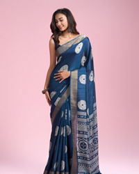 Mohey Women Enthralling Azure Elegance Saree