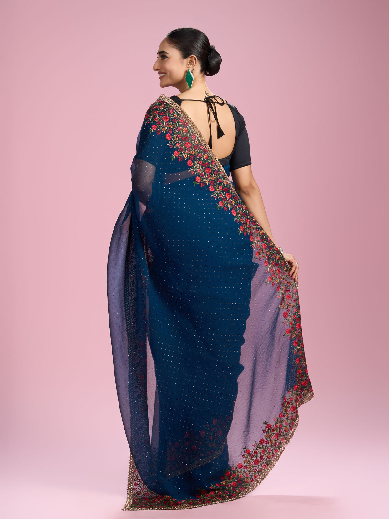Mohey Women Azure Chiffon Elegance Saree