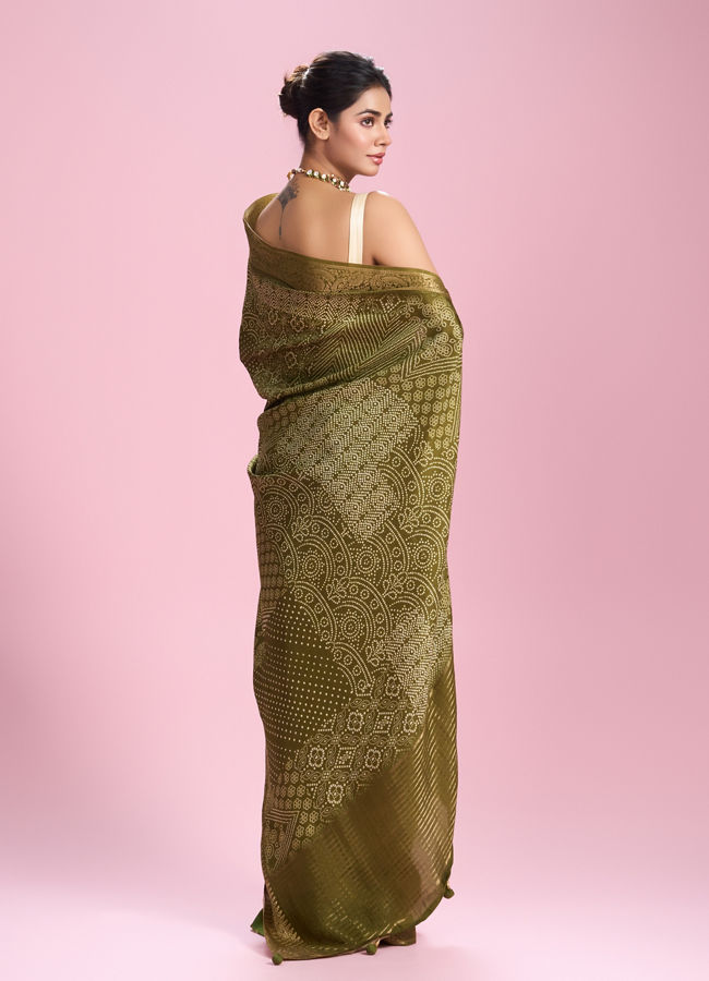 Mohey Women Mehandi Green Elegance Saree