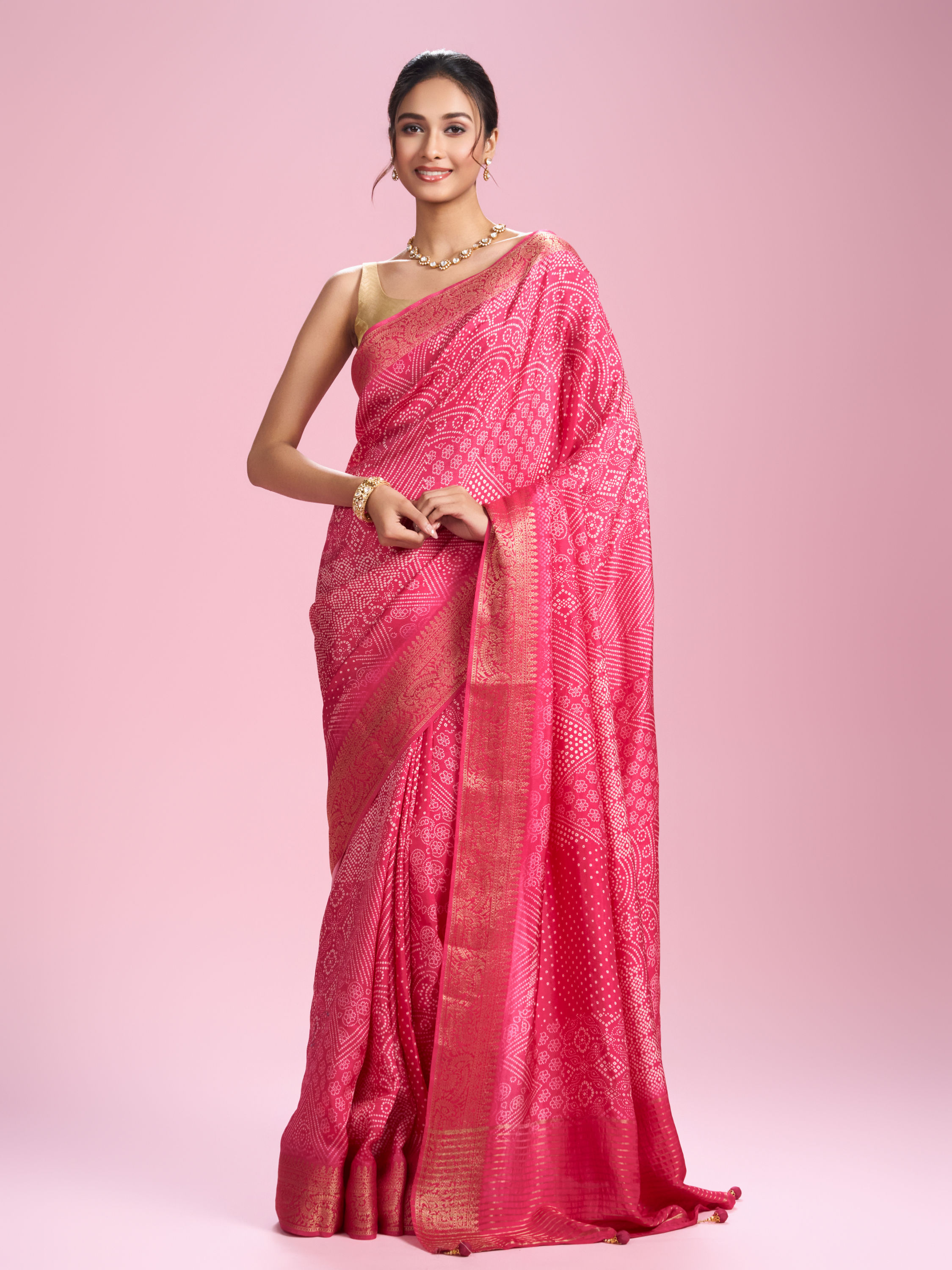 Mohey Women Rani Pink Radiance Saree