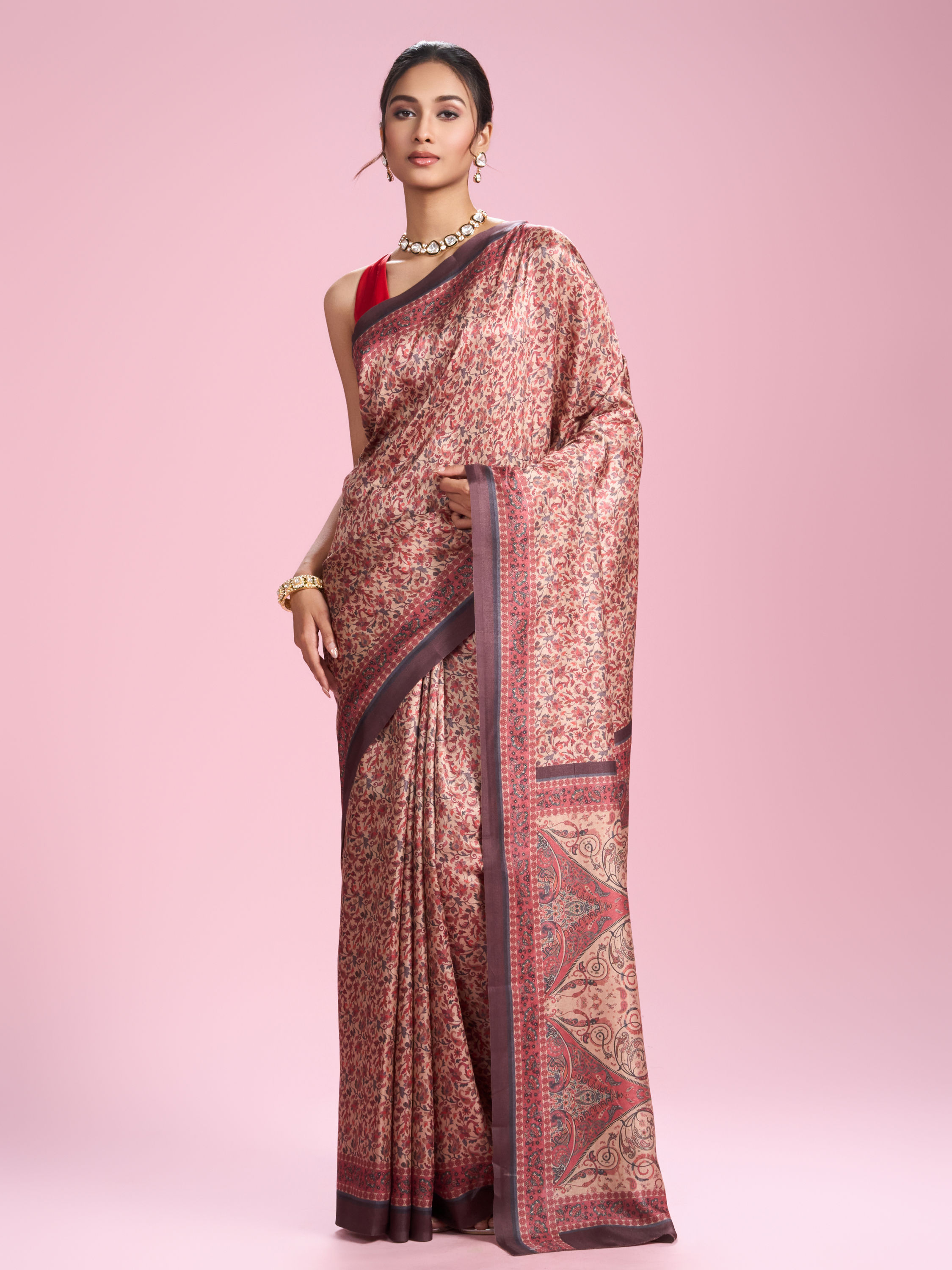Mohey Women Glamorous Fawn Elegance Saree