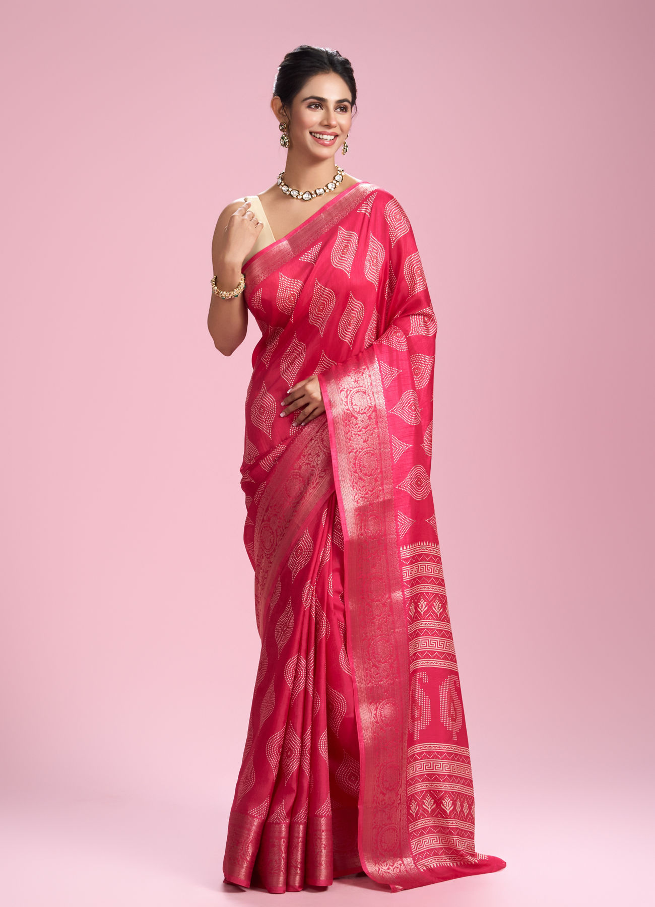 Mohey Women Pink Artistic Fiesta Saree
