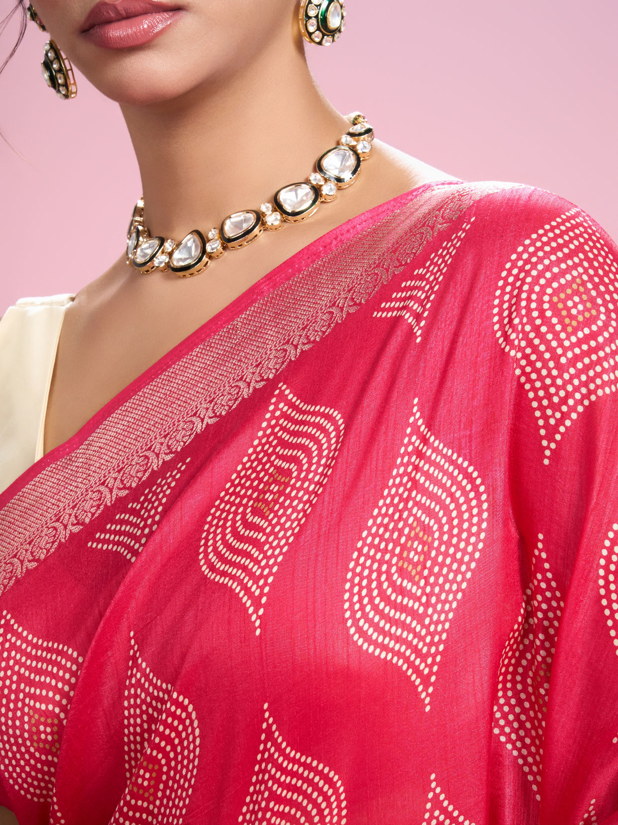 Mohey Women Pink Artistic Fiesta Saree
