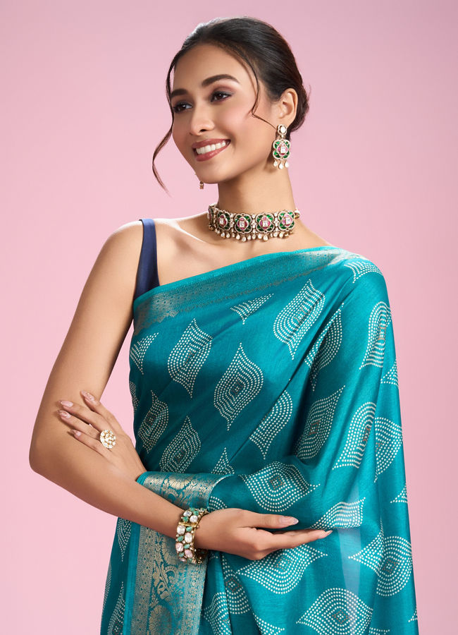 Mohey Women Ravishing Rama Green Saree