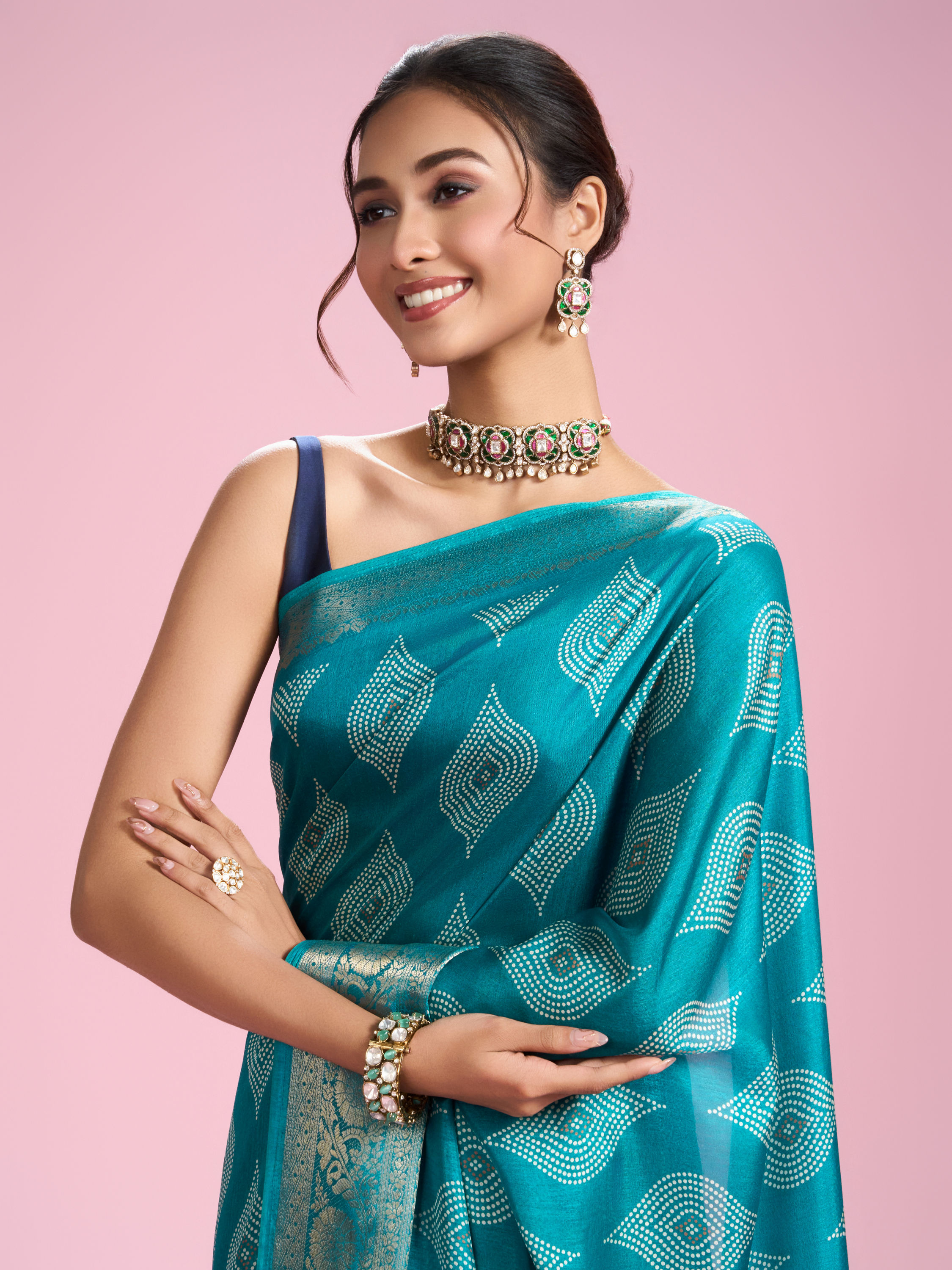 Mohey Women Ravishing Rama Green Saree