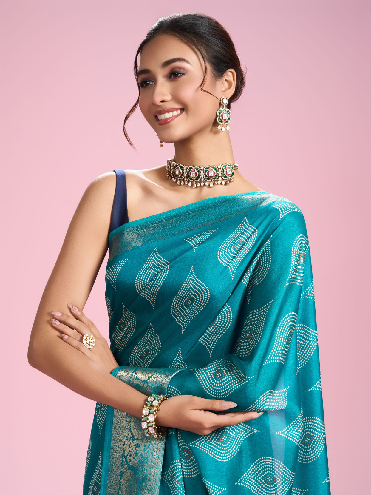 Mohey Women Ravishing Rama Green Saree