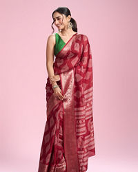 Mohey Women Rust Red Elegance Saree