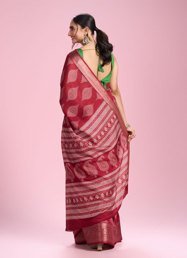 Mohey Women Rust Red Elegance Saree