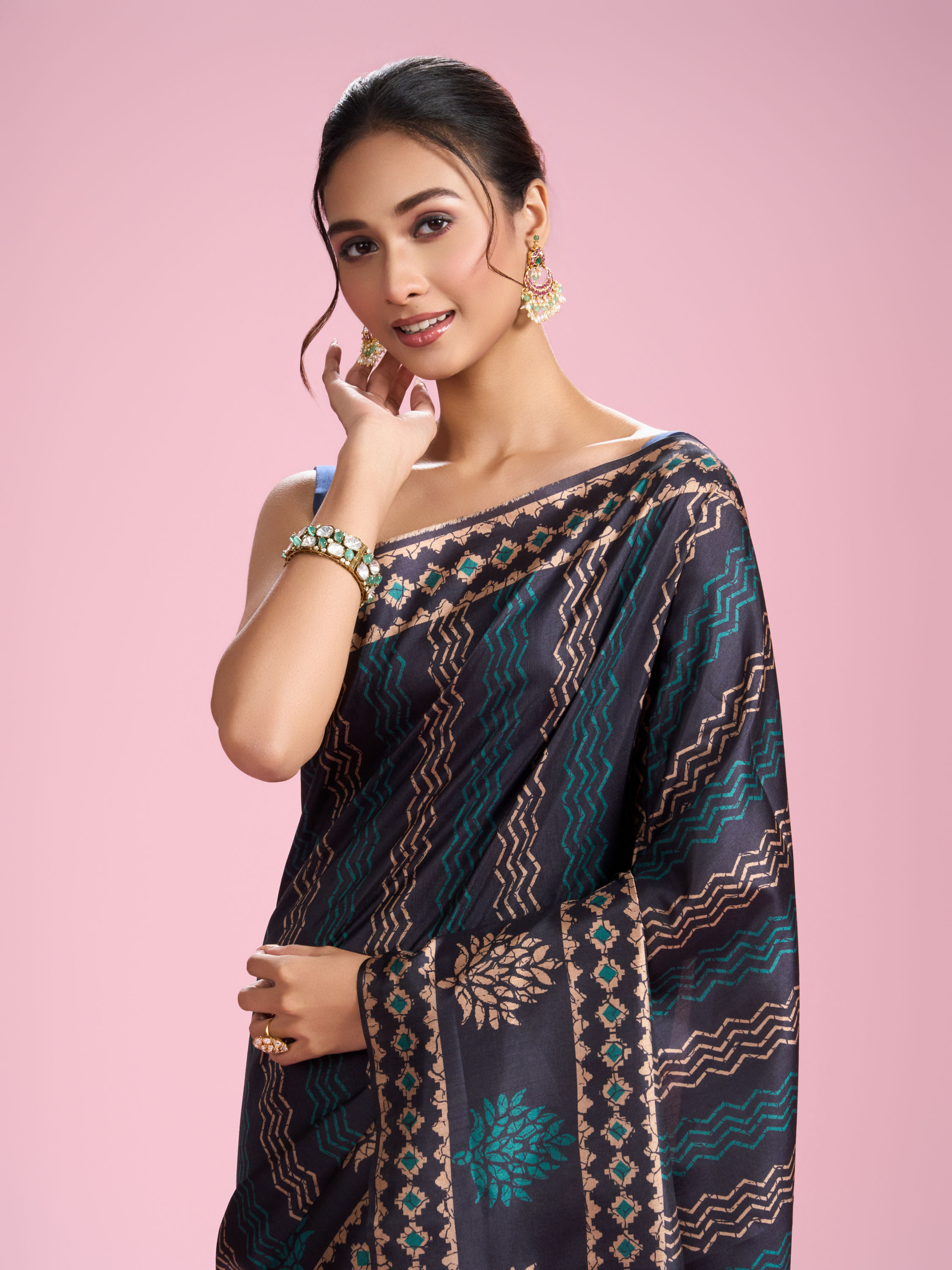 Mohey Women Indigo Blue Elegance Saree