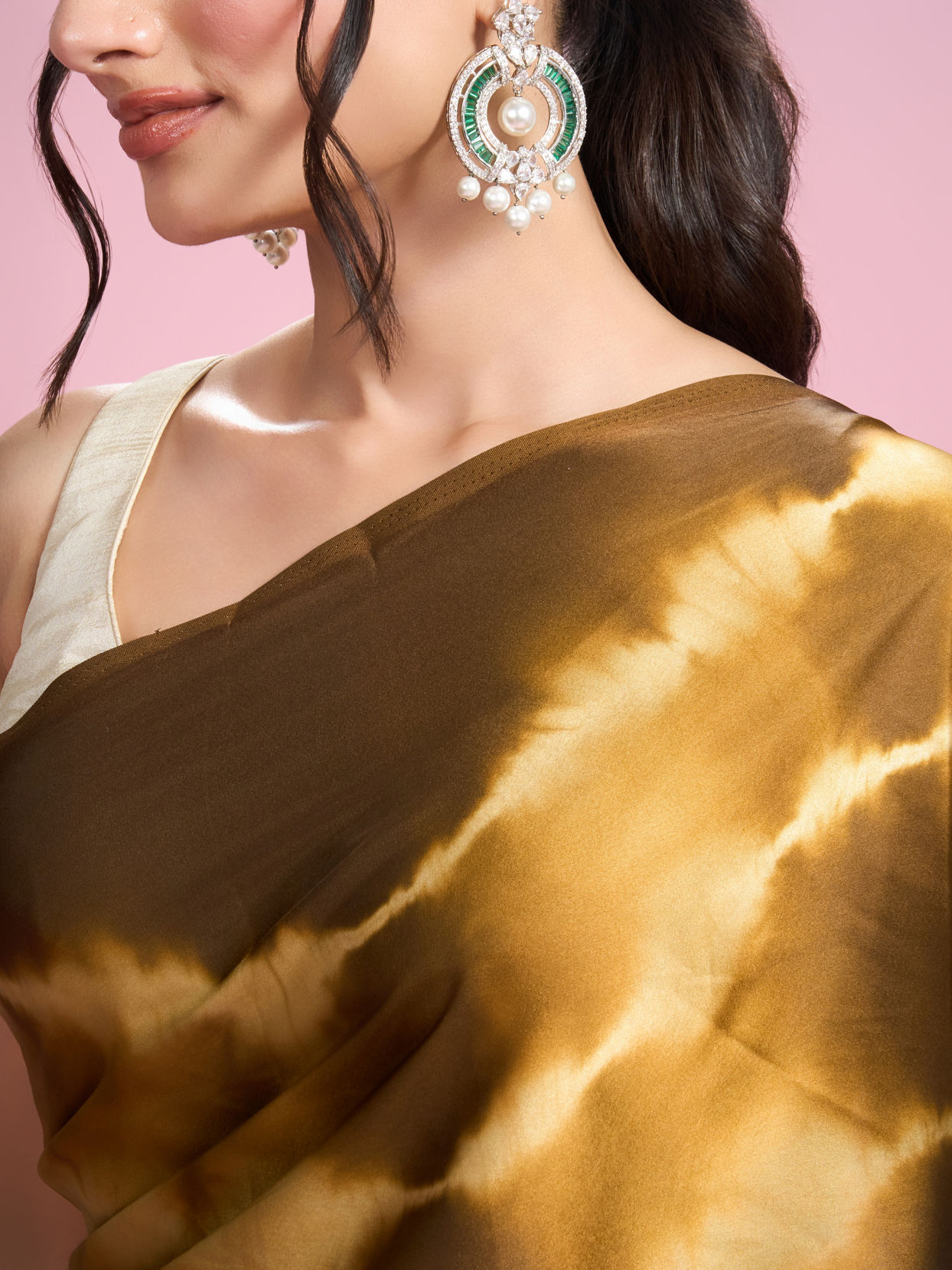 Mohey Women Emerald Enigma Satin Saree