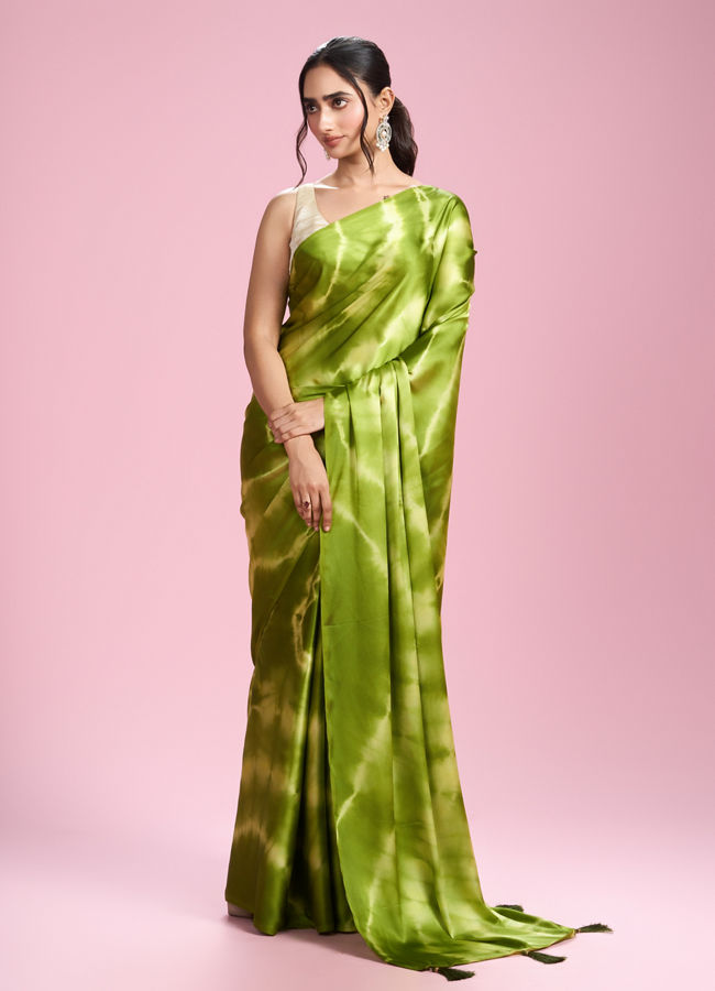 Mohey Women Emerald Satin Elegance Saree