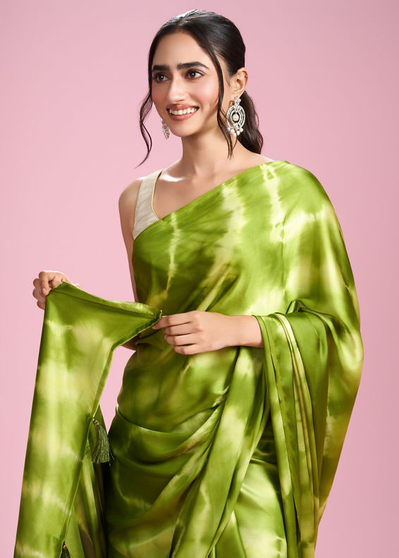 Mohey Women Emerald Satin Elegance Saree