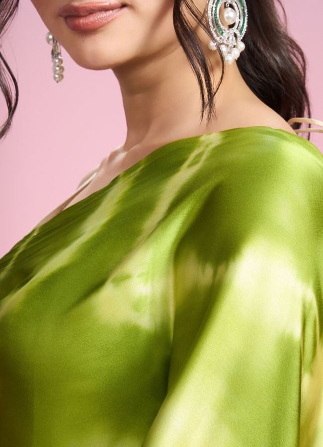 Mohey Women Emerald Satin Elegance Saree