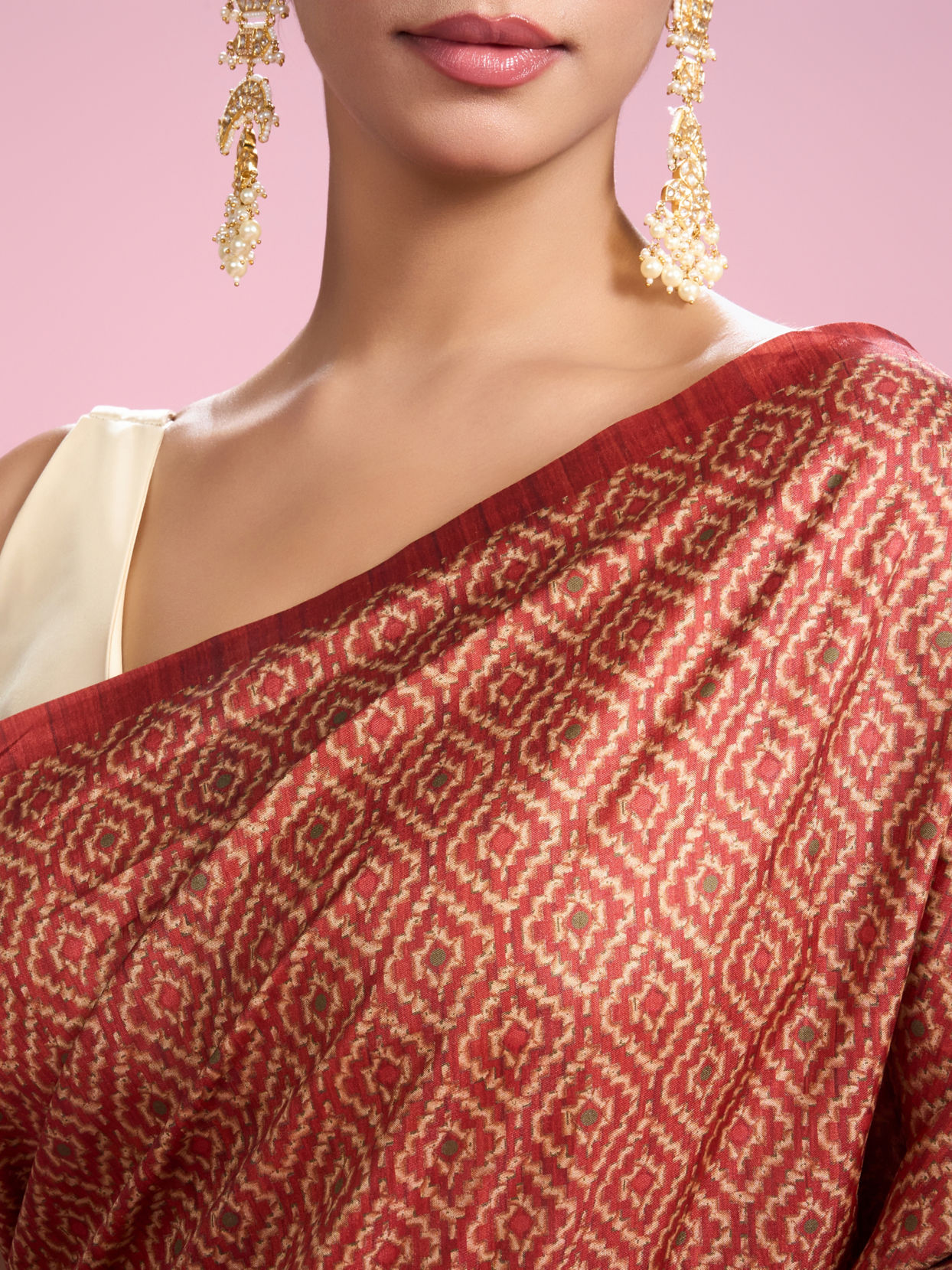 Mohey Women Orange Allure Radiant Saree