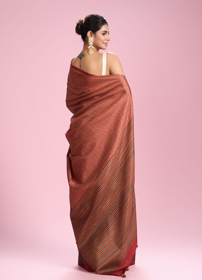 Mohey Women Orange Allure Radiant Saree