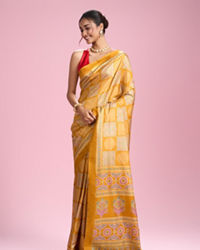 Mohey Women Radiant Mustard Yellow Saree