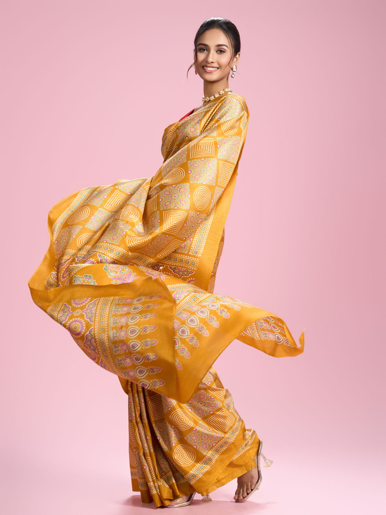 Mohey Women Radiant Mustard Yellow Saree