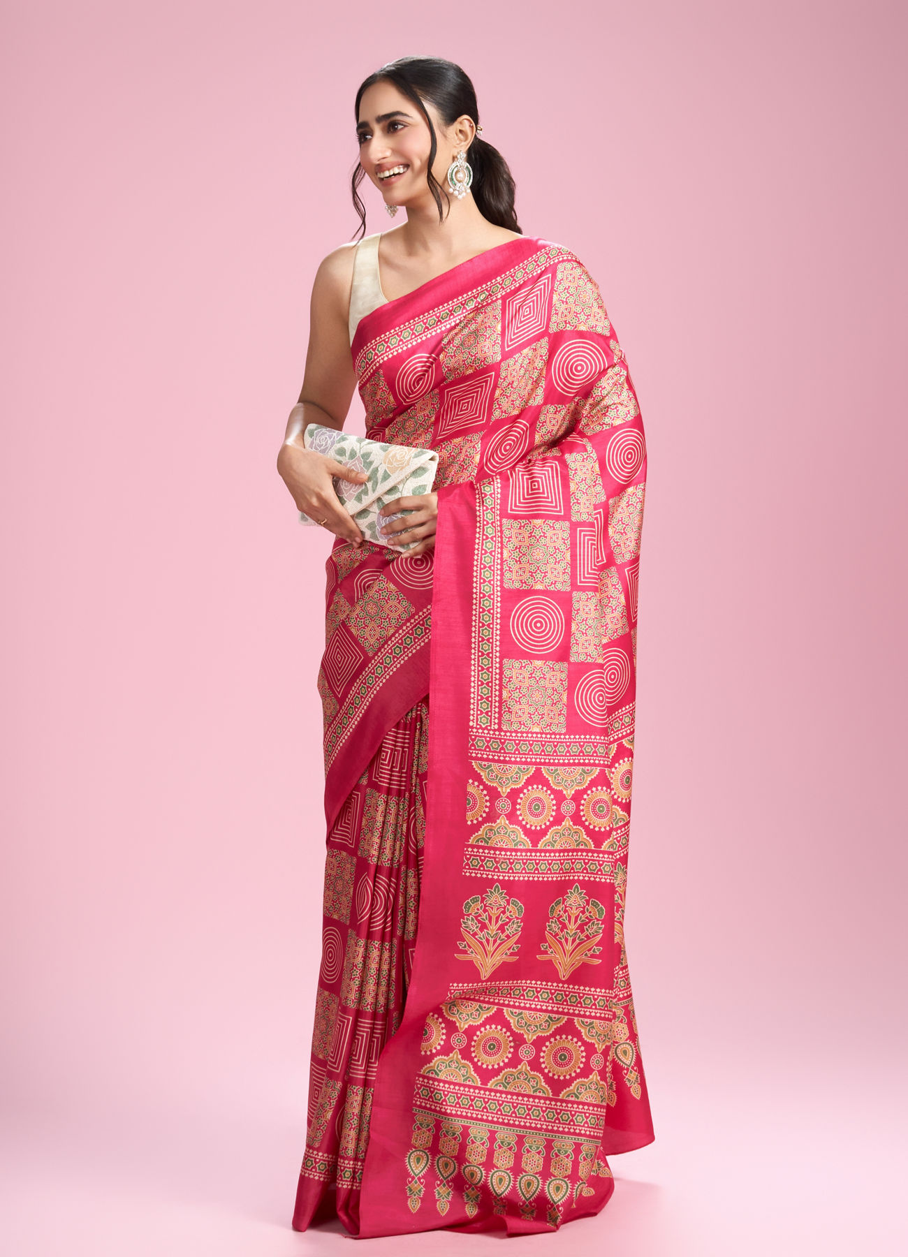 Mohey Women Exquisite Rani Pink Saree